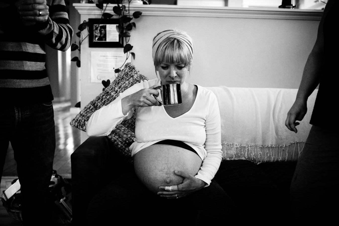 kelowna birth photographer doula midwife cesarean - krista evans photography