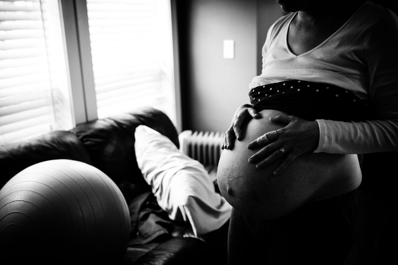 kelowna birth photographer doula midwife cesarean - krista evans photography