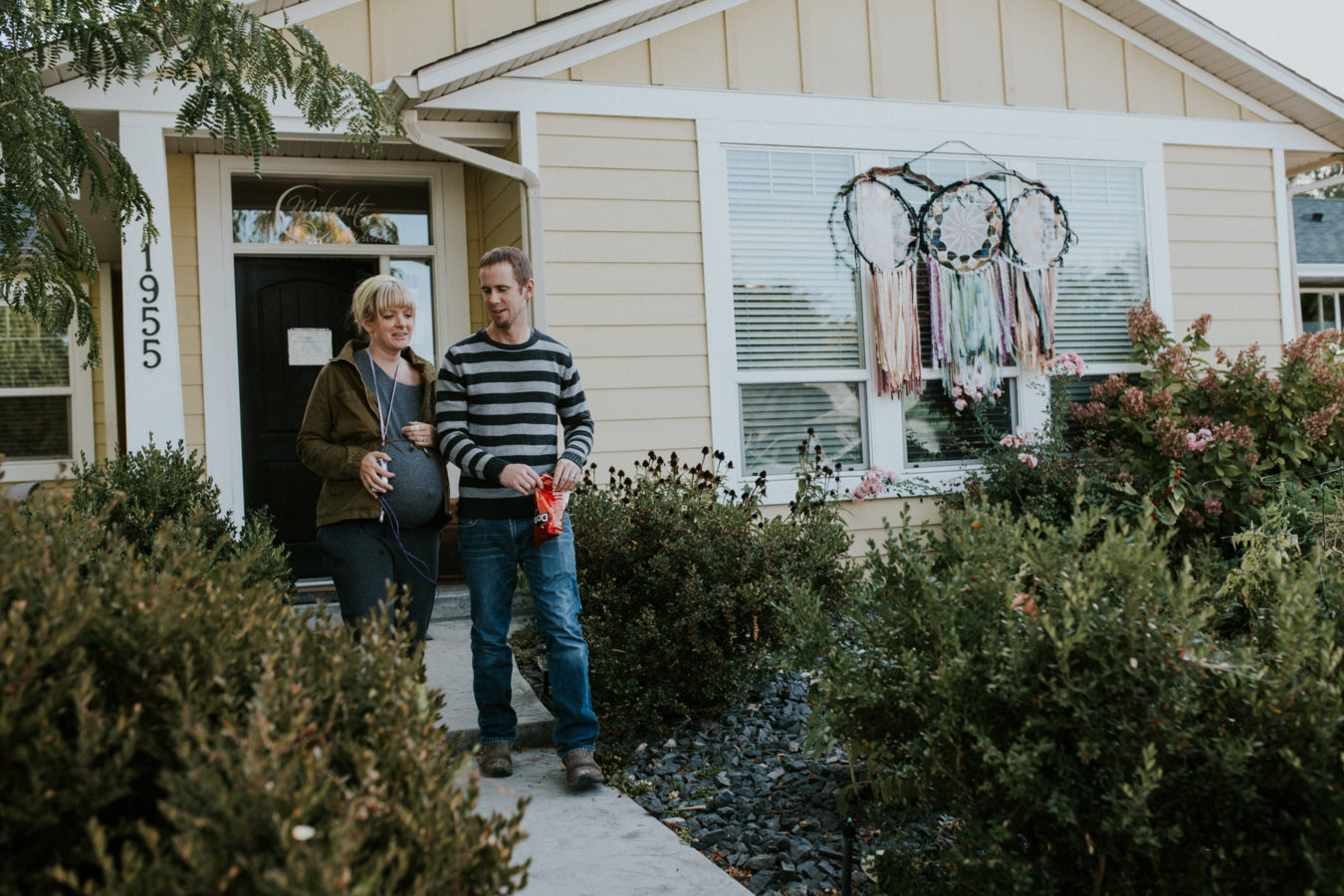 kelowna birth photographer doula midwife cesarean - krista evans photography