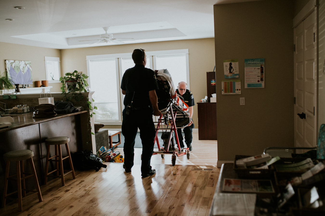 kelowna birth photographer doula midwife cesarean - krista evans photography