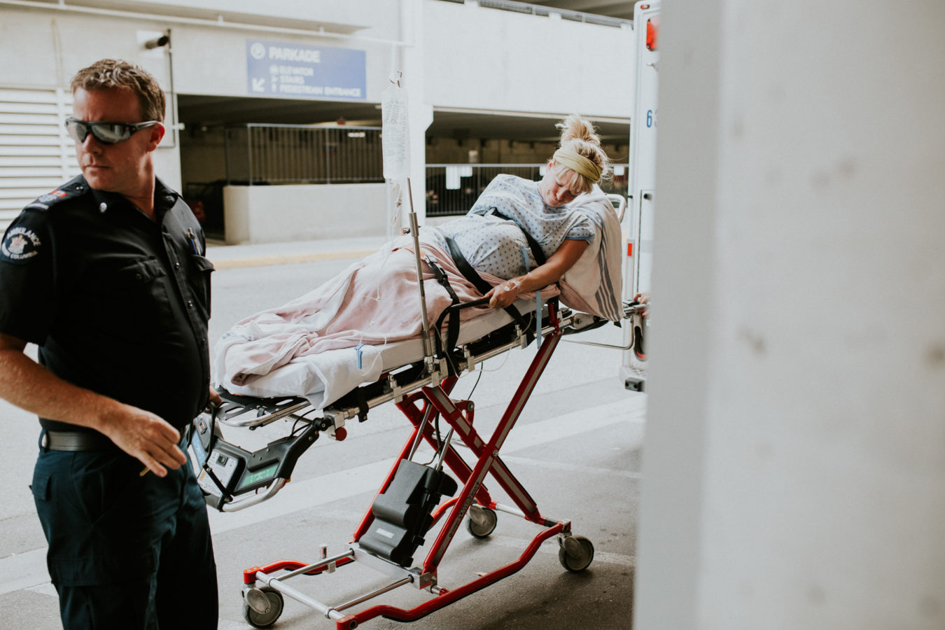 kelowna birth photographer doula midwife cesarean - krista evans photography