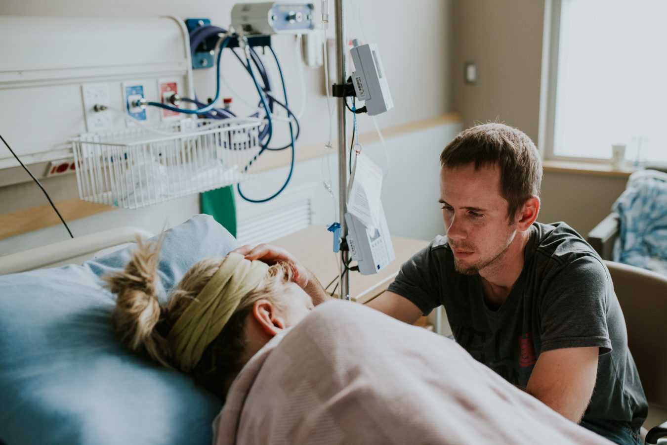 kelowna birth photographer doula midwife cesarean - krista evans photography