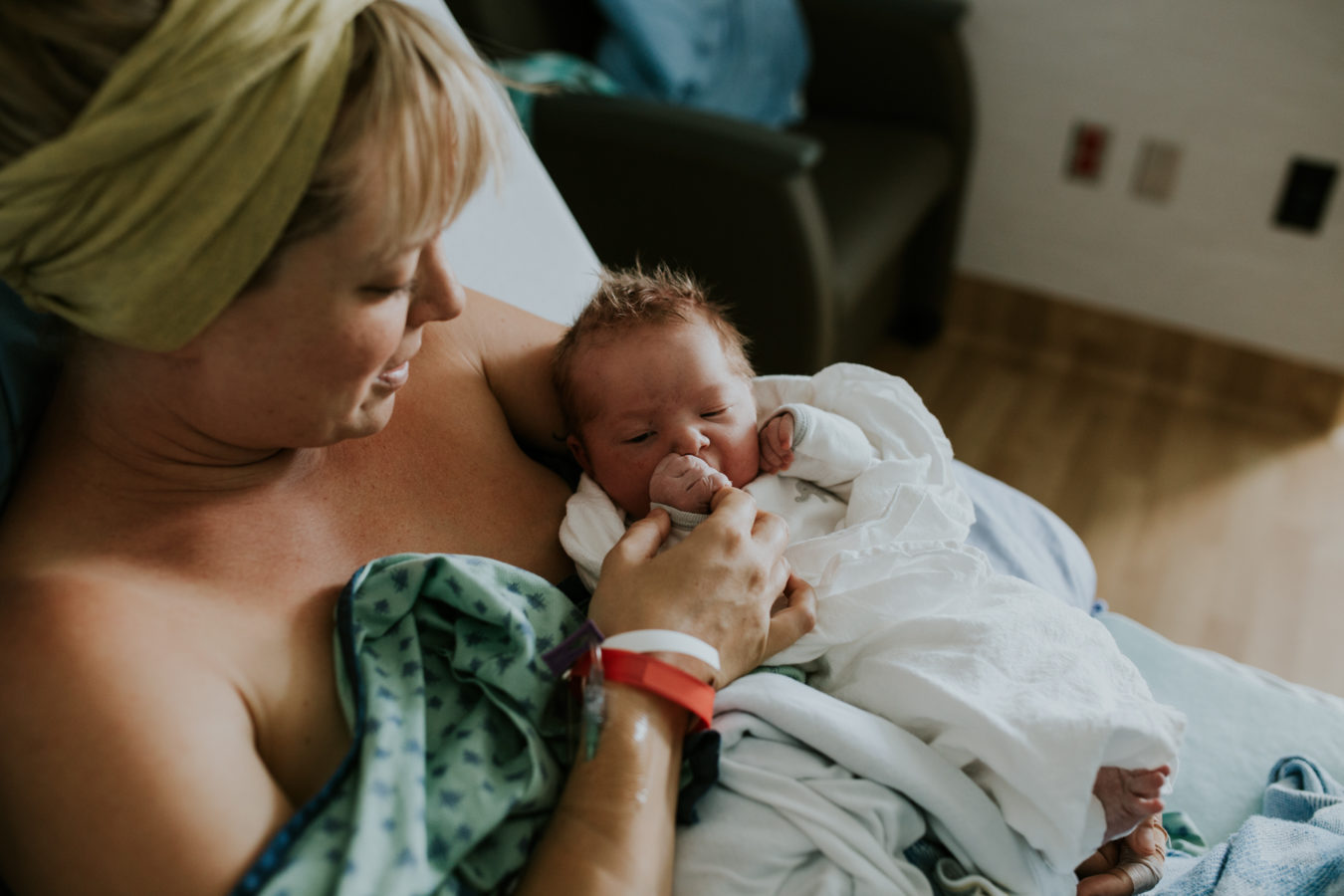 kelowna birth photographer doula midwife cesarean - krista evans photography