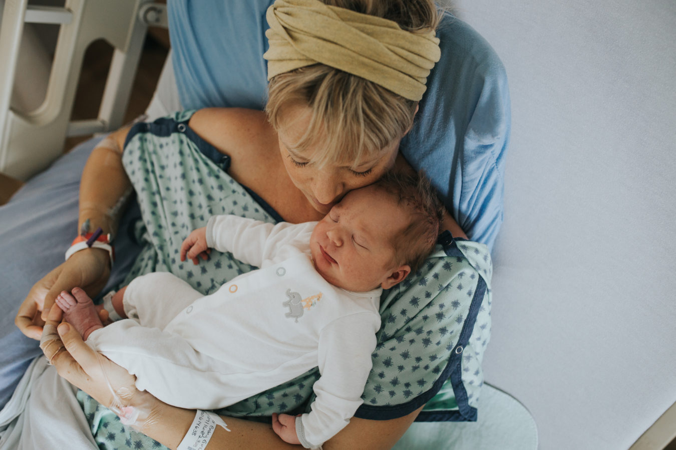 kelowna birth photographer doula midwife cesarean - krista evans photography