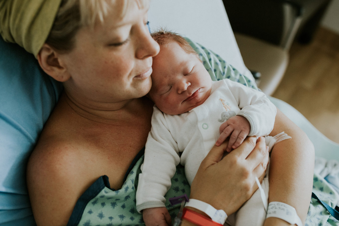 kelowna birth photographer doula midwife cesarean - krista evans photography